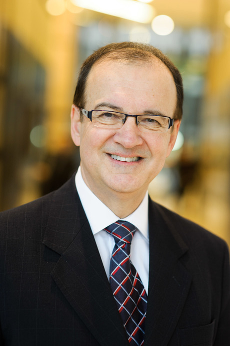 Ex-Telstra CEO tipped for NBN Co top job