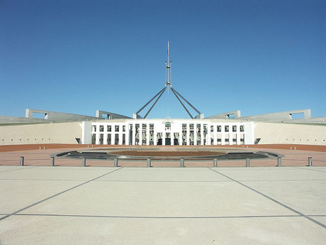 Disrupting access to illegal online services