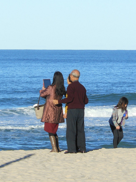 Aussie tablet sales fall 28% as Android ekes past Apple