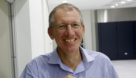 Solving the riddle of private vs public cloud