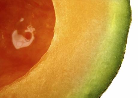 Chemical-free food preservation using blue light