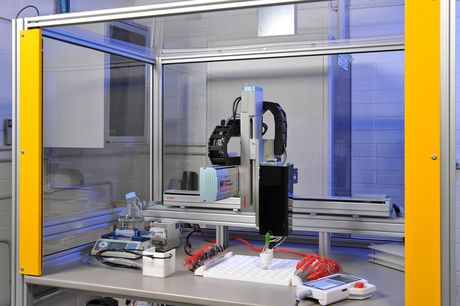 CSIRO robot speeds up next-gen testing CSIRO robot speeds up next-gen testing