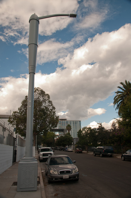 Wireless LED streetlights for Los Angeles Wireless LED streetlights for Los Angeles