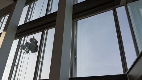 Sydney window cleaner falls, second CBD incident in two months Sydney window cleaner falls, second CBD incident in two months