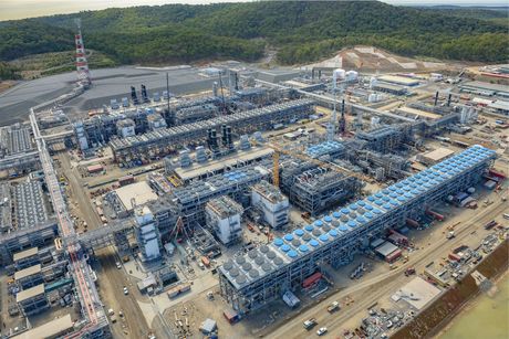 Appetite for LNG grows, industry struggles