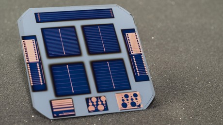 Simpler solar cell design removes the need for doping
