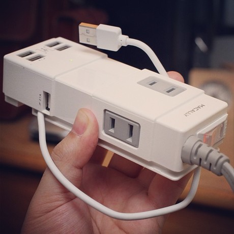 Apple recalling AC adapters due to shock risk