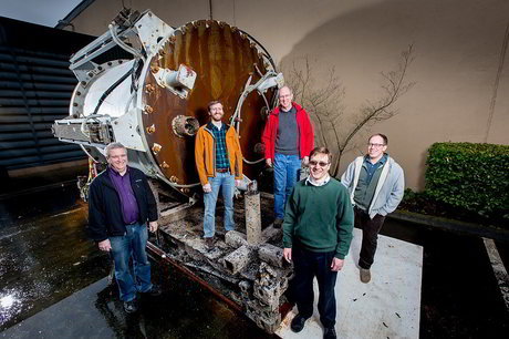 Microsoft experiments with underwater data centres Microsoft experiments with underwater data centres