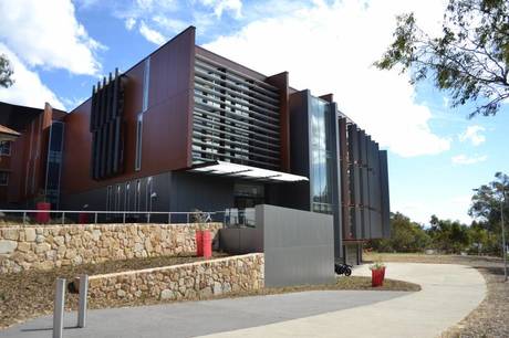 Experts discuss threats to internet at ANU conference