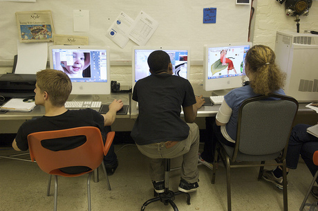 4 in 5 Aussie teachers say technology aids their job 4 in 5 Aussie teachers say technology aids their job