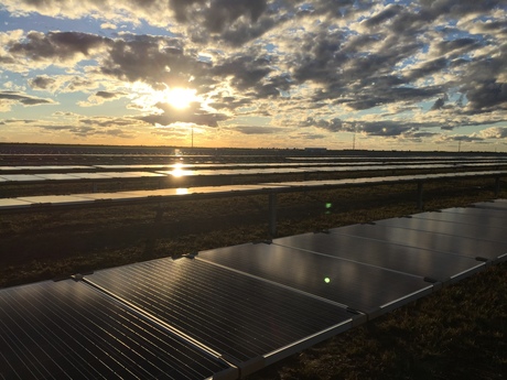 Moree Solar Farm delivers to the grid
