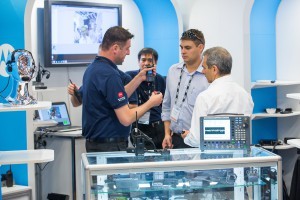 Friday fragments &mdash; critical comms snippets for 1 April