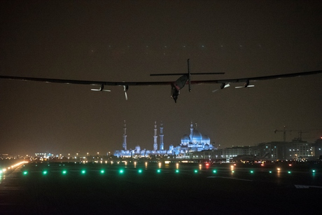 Historic solar-powered, round-the-world flight a success