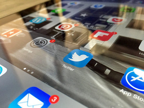 Social media changing Australian habits