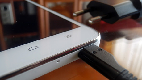 Cybercrooks exploiting insiders in telco company attacks