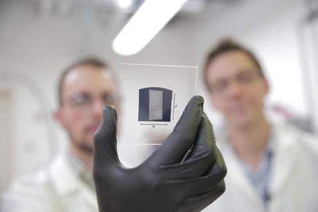 Carbon nanotube transistors outperform silicon Carbon nanotube transistors outperform silicon