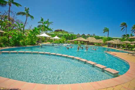 Ensuring a smooth finish for Fiji resort pool