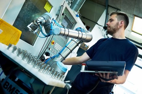 Universal Robots certified for cleanroom applications Universal Robots certified for cleanroom applications