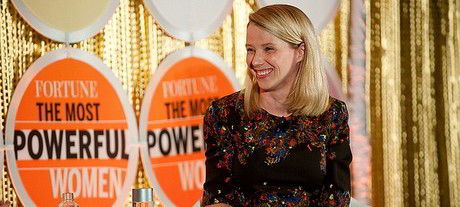 Yahoo&#39;s Mayer to miss out on cash bonus