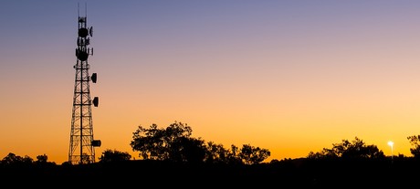 Intelligent power solutions for radio networks