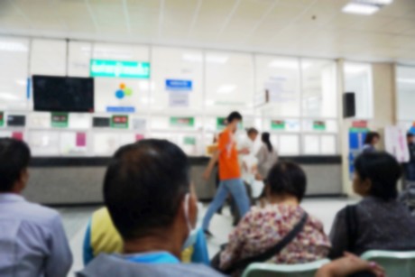 More Australians going private in hospitals &mdash; but what&#39;s the effect on waiting times?