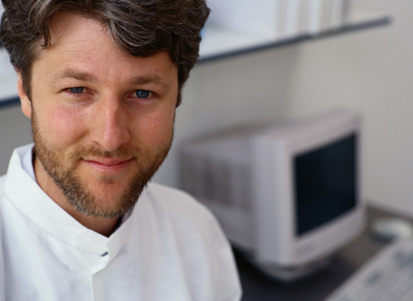 8 habits of great laboratory technicians