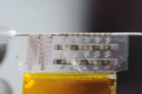 Flexible flash memory suitable for foldable electronics