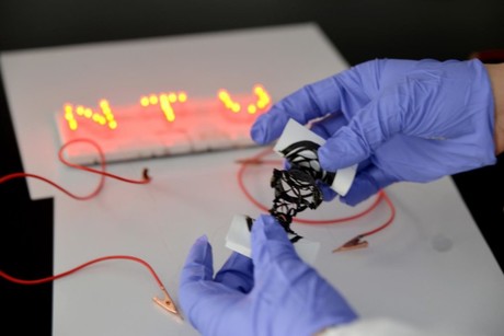 Fabric-like supercapacitor customisable for wearable electronics