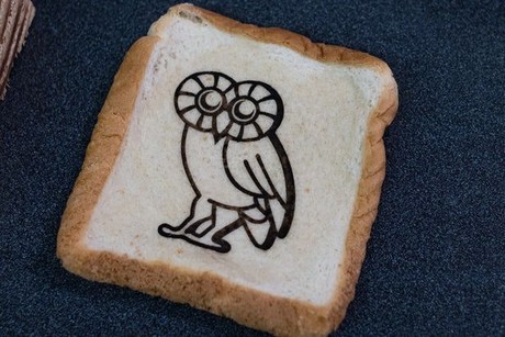 Hungry? Eat your RFID tag Hungry? Eat your RFID tag
