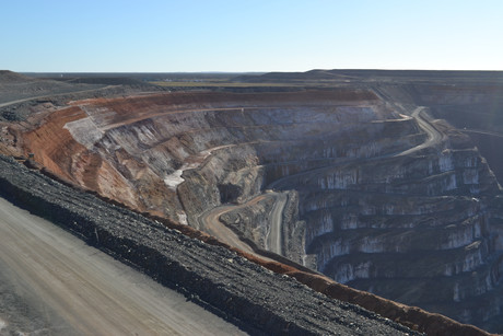 Sunrise Dam gold mine implements a dewatering control system