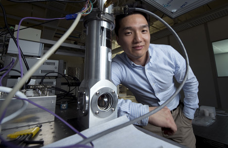 Holey silicon keeps electronic devices cool Holey silicon keeps electronic devices cool