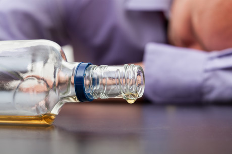 Seven signs of drug and alcohol dependence