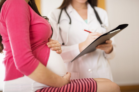Inducing at 39 weeks reduces risk of caesarian Inducing at 39 weeks reduces risk of caesarian