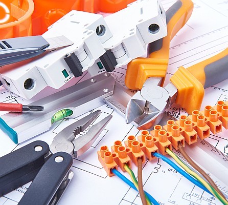 Chorus subcontractors exploiting migrant workers Chorus subcontractors exploiting migrant workers