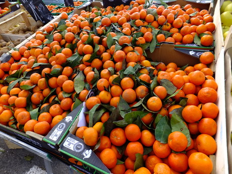 Food processors can sell surplus food online