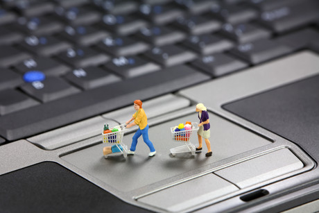 What online shoppers expect: Pitney Bowes What online shoppers expect: Pitney Bowes