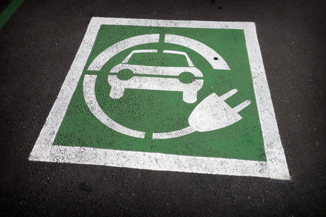 More ultrarapid EV charging stations announced for Victoria