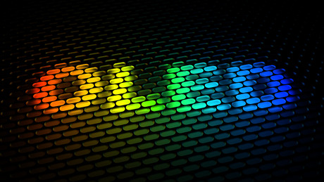 Efficiency extended for lens-free OLEDs