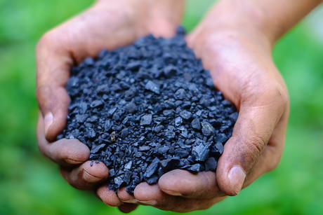 Researchers turn carbon dioxide back into coal