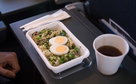 BioPak and Qantas launch zero-waste flight