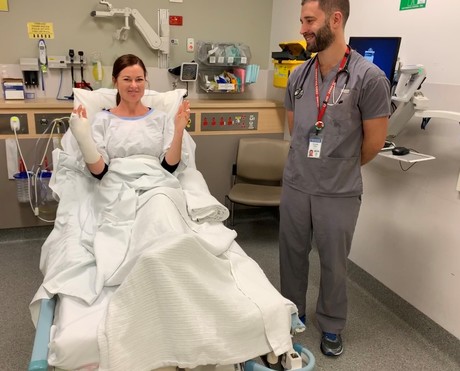 Buddy taping reduces recovery time in boxer&#39;s fracture