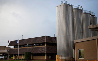 Nestl&eacute; to close tinned milk factory in Victoria