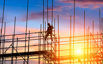 Worker in critical condition after falling 10 m Worker in critical condition after falling 10 m