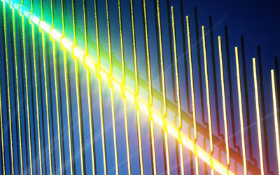 Tiny spectrometer made of a single nanowire