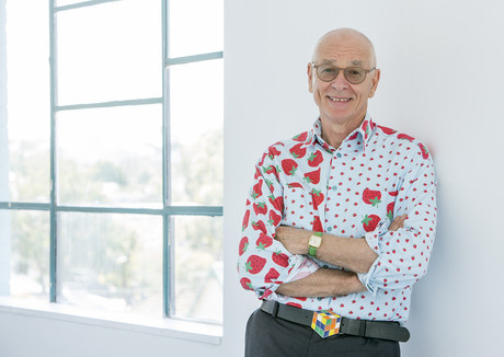 Dr Karl wins UN prize for science communication