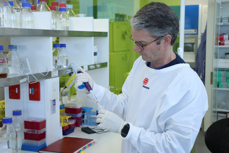 Eradicating malaria Eradicating malaria