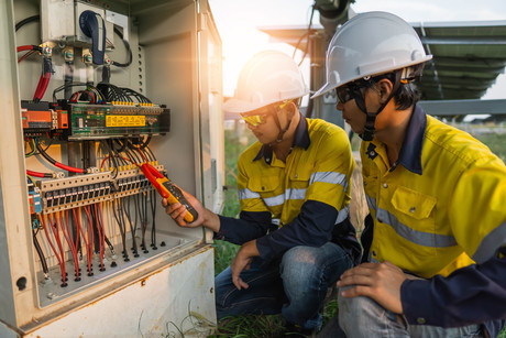 Electrical businesses favour family, study finds Electrical businesses favour family, study finds