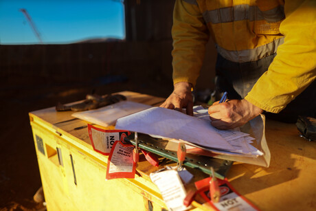 &quot;Grossly deficient&quot; record keeping, coroner finds