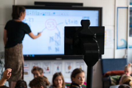 Robots helping sick kids &#39;teleport&#39; to the classroom