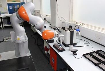 Robot chemist discovers a new catalyst Robot chemist discovers a new catalyst